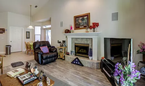 2962 Henrys Fork Dr, Redding, CA 96002 photo 11