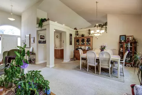 2962 Henrys Fork Dr, Redding, CA 96002 photo 8