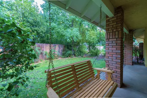2361 Calle Seca Ct, Redding, CA 96002 photo 2