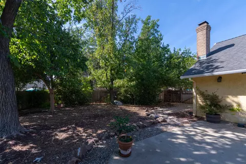 2361 Calle Seca Ct, Redding, CA 96002 photo 33