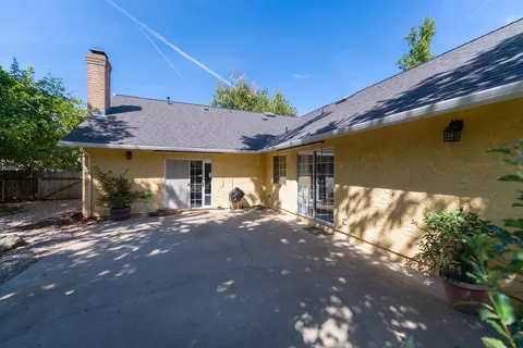 2361 Calle Seca Ct, Redding, CA 96002 photo 26