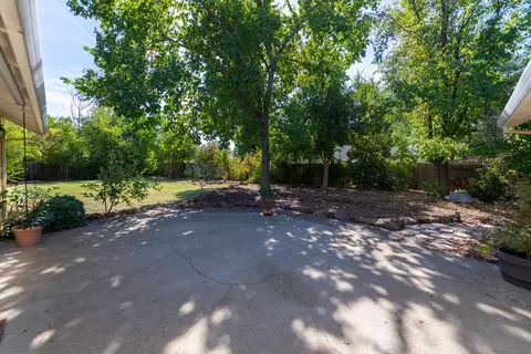 2361 Calle Seca Ct, Redding, CA 96002 photo 27