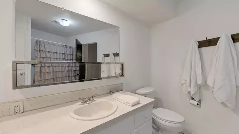 600 Rafael St, Redding, CA 96002 photo 17