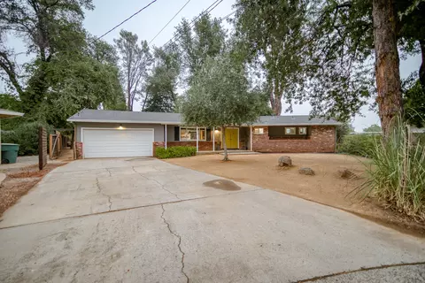 600 Rafael St, Redding, CA 96002 photo 1
