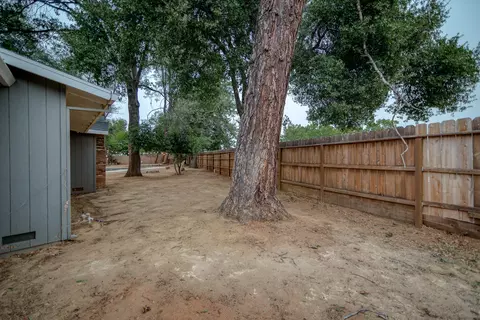 600 Rafael St, Redding, CA 96002 photo 30