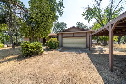 11769 Milton Park Ln, Redding, CA 96003 photo 6