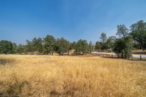 11769 Milton Park Ln, Redding, CA 96003 photo 45
