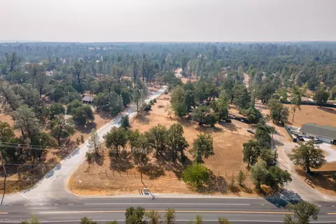 11769 Milton Park Ln, Redding, CA 96003 photo 54