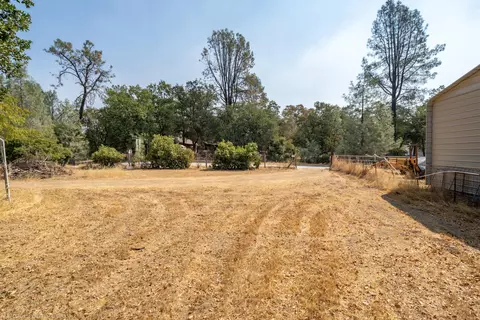 11769 Milton Park Ln, Redding, CA 96003 photo 40