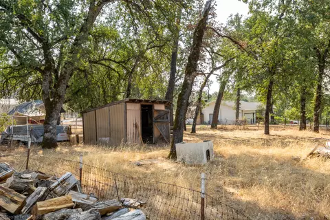 11769 Milton Park Ln, Redding, CA 96003 photo 47