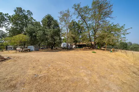 11769 Milton Park Ln, Redding, CA 96003 photo 34