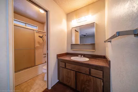 11769 Milton Park Ln, Redding, CA 96003 photo 25