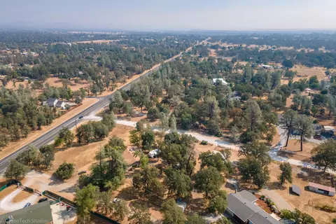 11769 Milton Park Ln, Redding, CA 96003 photo 61