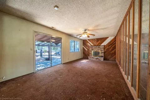 11769 Milton Park Ln, Redding, CA 96003 photo 17