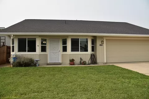 860 Grouse Dr, Redding, CA 96003 photo 2