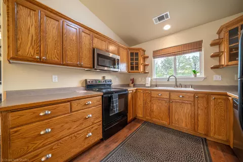 11421 Prosperity Ln, Redding, CA 96003 photo 10