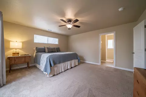 11421 Prosperity Ln, Redding, CA 96003 photo 13