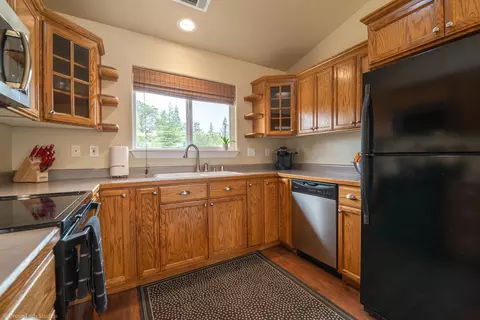 11421 Prosperity Ln, Redding, CA 96003 photo 11
