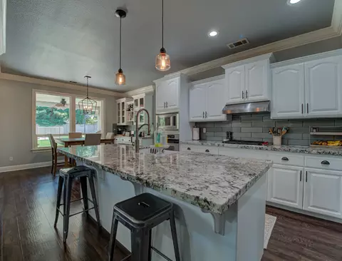 2929 Blue Horizon Dr, Redding, CA 96002 photo 8
