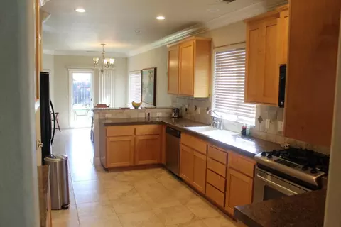 1345 Bonhurst Dr, Redding, CA 96003 photo 8