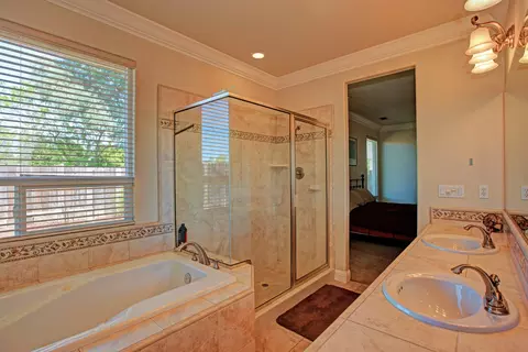1345 Bonhurst Dr, Redding, CA 96003 photo 17