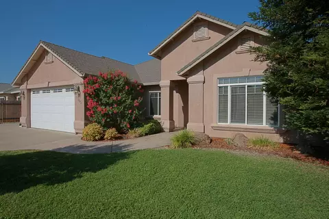 1345 Bonhurst Dr, Redding, CA 96003 photo 1