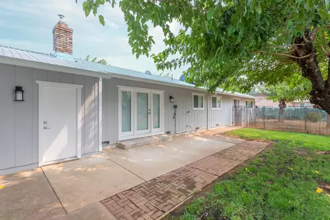 7082 Hermosa Way, Redding, CA 96002 photo 17