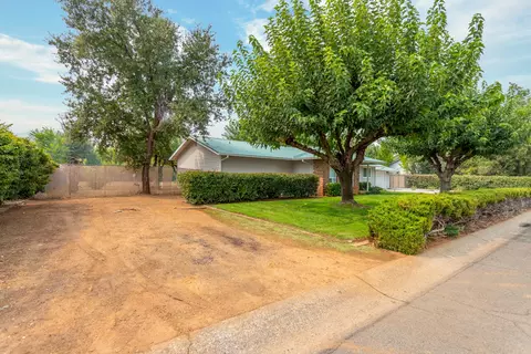7082 Hermosa Way, Redding, CA 96002 photo 3