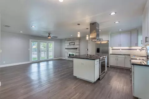 7082 Hermosa Way, Redding, CA 96002 photo 8