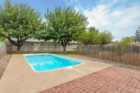 7082 Hermosa Way, Redding, CA 96002 photo 21