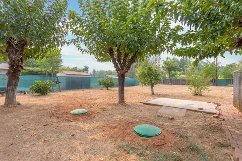 7082 Hermosa Way, Redding, CA 96002 photo 24