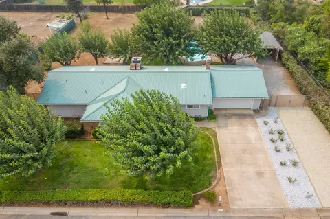 7082 Hermosa Way, Redding, CA 96002 photo 2