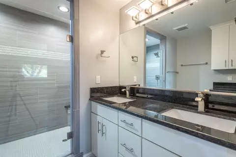 7082 Hermosa Way, Redding, CA 96002 photo 10