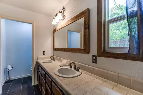 4470 Moyvane Dr, Redding, CA 96001 photo 17