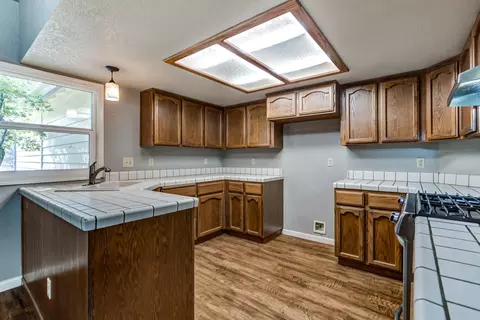 4470 Moyvane Dr, Redding, CA 96001 photo 10