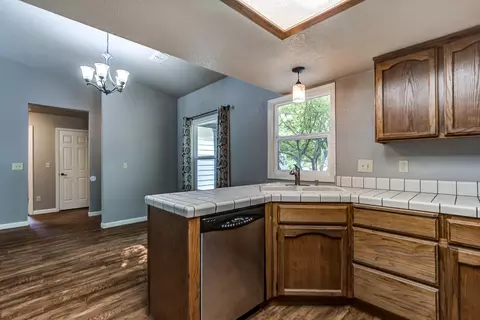 4470 Moyvane Dr, Redding, CA 96001 photo 12