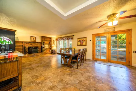 410 Woodacre Dr, Redding, CA 96002 photo 13