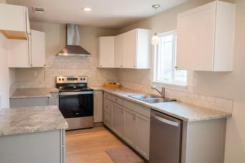 13772 Bear Mountain Rd, Redding, CA 96003 photo 8