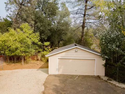 13772 Bear Mountain Rd, Redding, CA 96003 photo 28