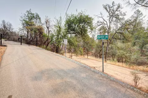 13833 Broken Branch Trl, Redding, CA 96003 photo 43