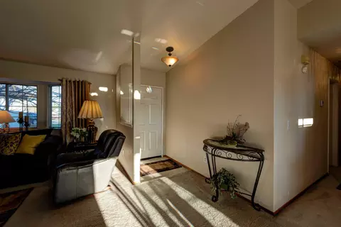 2243 Badger Ct, Redding, CA 96001 photo 13