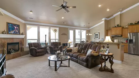 1240 Chandon Ct, Redding, CA 96003 photo 4