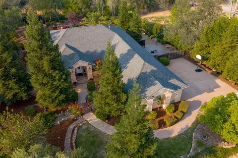 1240 Chandon Ct, Redding, CA 96003 photo 32
