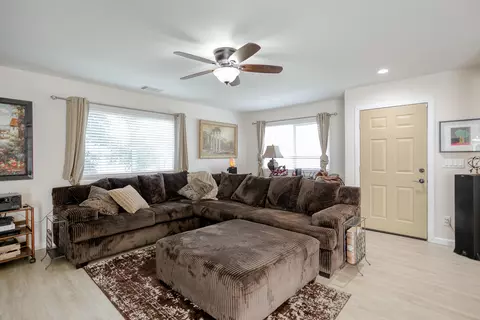 2831 Amethyst Way, Redding, CA 96003 photo 5