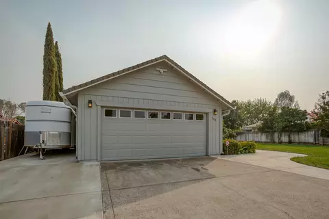 2831 Amethyst Way, Redding, CA 96003 photo 17