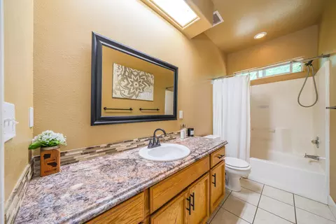 5484 Cedars Rd, Redding, CA 96001 photo 9