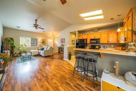 5484 Cedars Rd, Redding, CA 96001 photo 3