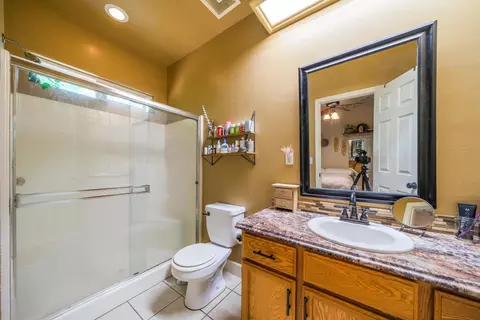 5484 Cedars Rd, Redding, CA 96001 photo 7