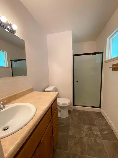 2233 Christian Ln, Redding, CA 96002 photo 6