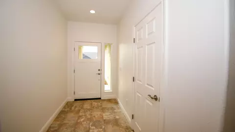 11347 Menlo Way, Redding, CA 96003 photo 4